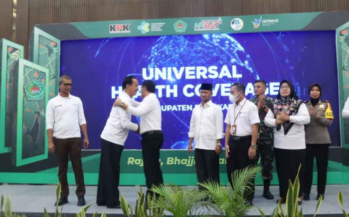 Bupati Pamekasan Launching UHC, Layanan Kesehatan Gratis Bagi Masyarakat Pamekasan