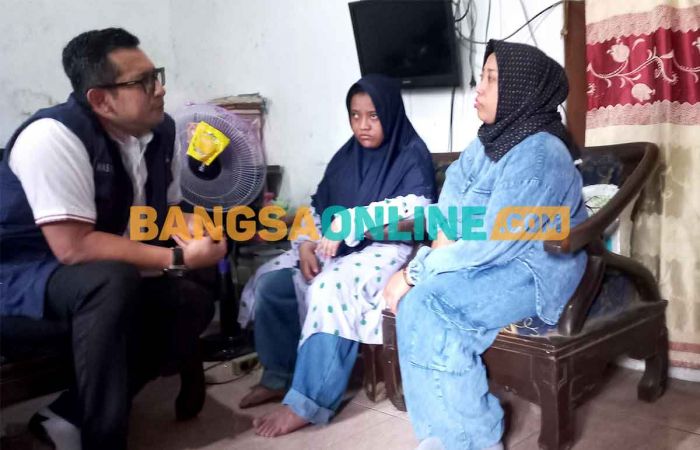 Kunjungi Penyandang Disabilitas, Pj Wali Kota Mojokerto Beri Motivasi Kunjungi Penyandang Disabilitas, Pj Wali Kota Mojokerto Beri Motivasi