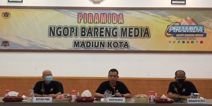 Apresiasi Sinergitas Selama 2021, Polres Madiun Kota Gelar Ngopi Bareng Awak Media Apresiasi Sinergitas Selama 2021, Polres Madiun Kota Gelar Ngopi Bareng Awak Media