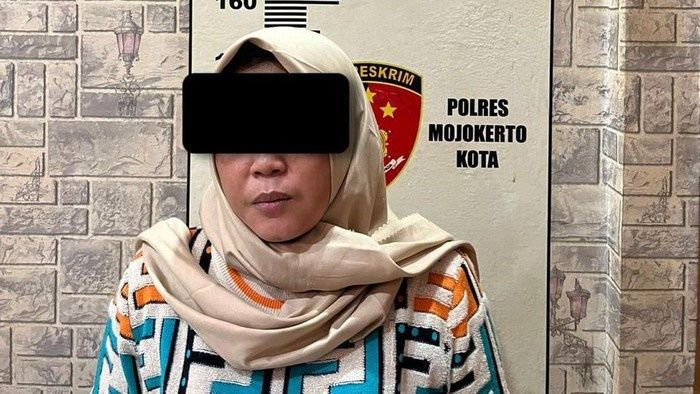Polres Mojokerto Kota Amankan Tiga Pelaku Penggelapan Mobil Rental, Berikut Modusnya Polres Mojokerto Kota Amankan Tiga Pelaku Penggelapan Mobil Rental, Berikut Modusnya