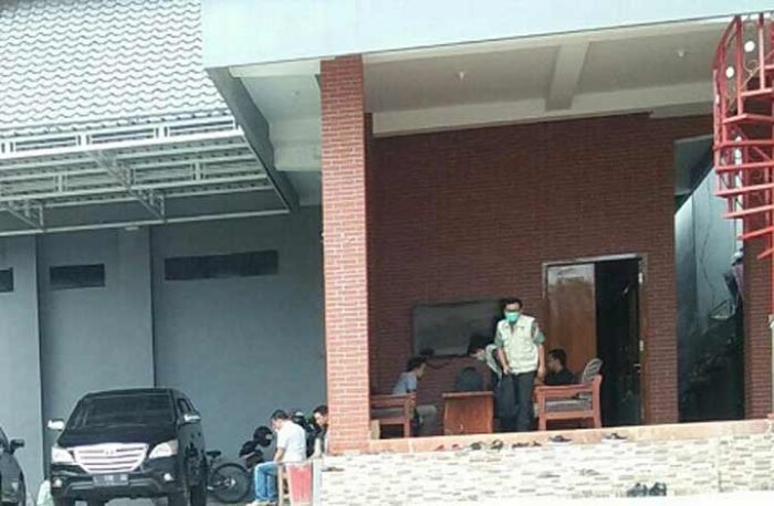 KPK Datangi Rumah Mewah Anak Pertama Wali Kota Blitar