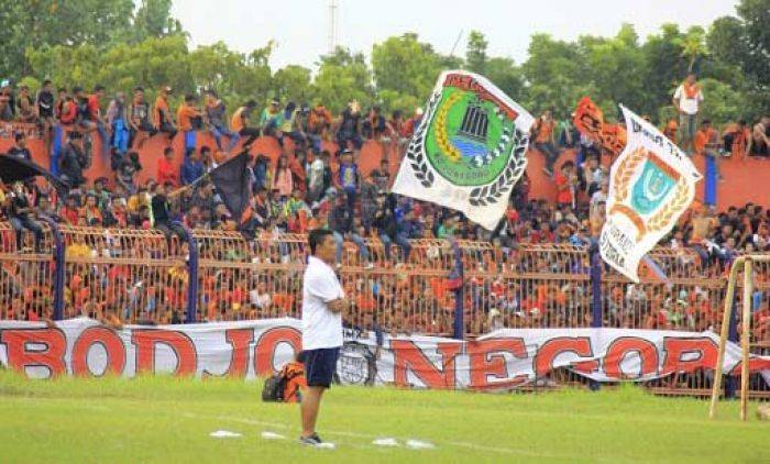 Terapkan Permainan Menyerang, Pelatih Persibo Optimis Menang Lawan Persewangi Terapkan Permainan Menyerang, Pelatih Persibo Optimis Menang Lawan Persewangi