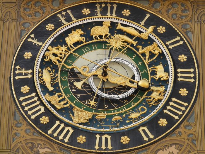 Ramalan Zodiak Kamis 5 September 2024: Scorpio Lapor Polisi, Leo Setia dan Emosi Ramalan Zodiak Kamis 5 September 2024: Scorpio Lapor Polisi, Leo Setia dan Emosi