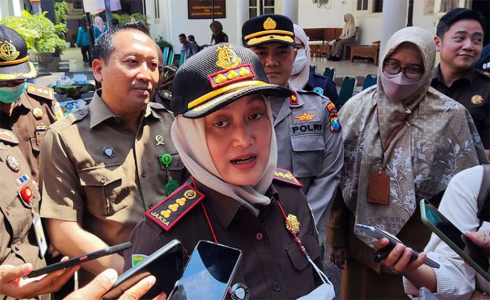 Kejari Kota Kediri Musnahkan Barang Bukti 26 Perkara Kejari Kota Kediri Musnahkan Barang Bukti 26 Perkara