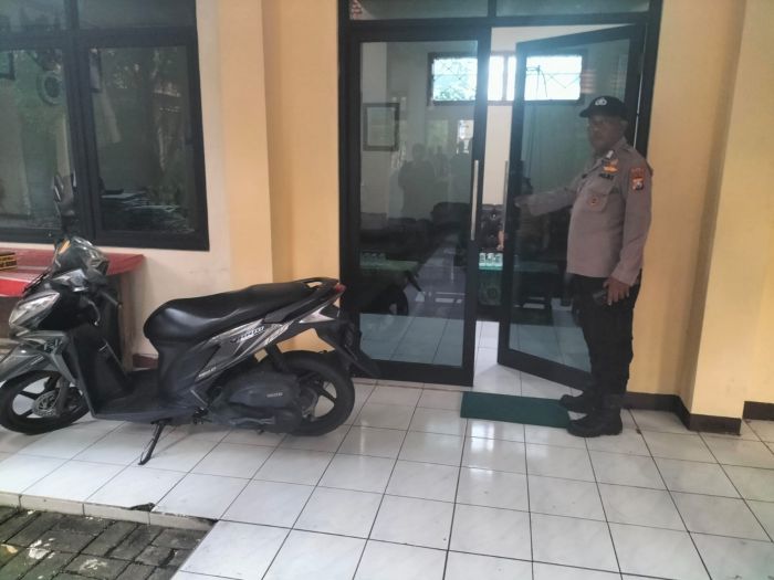 Kades Buncitan Sidoarjo Ditemukan Meninggal di Balai Desa, Polisi Lakukan Penyelidikan