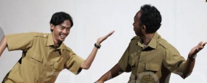 Pentas Lurah Koplak, Teater UI Kritisi Lurah Sibuk Tutupi Korupsi dan Bangun Dinasti Politik