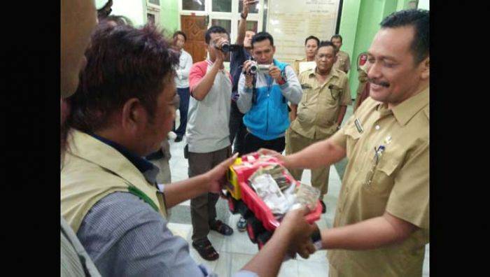 Pukulan Telak, FRMJ Belikan Mobil Mainan untuk Anggota DPRD Jombang