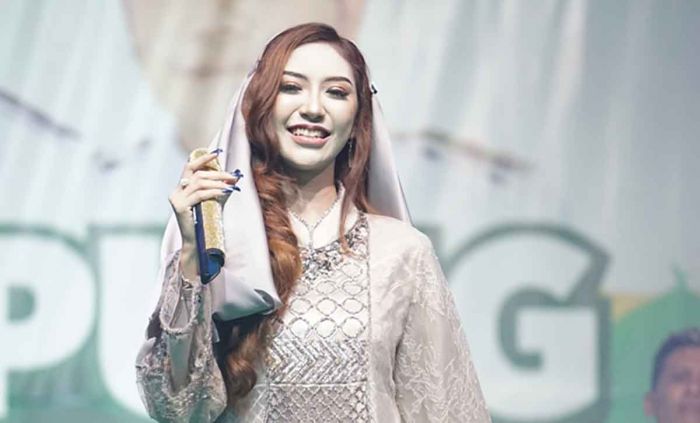 Hadirkan Konten Menarik Lewat YouTube, Icha Christy Semakin Dekat dengan Penggemar Hadirkan Konten Menarik Lewat YouTube, Icha Christy Semakin Dekat dengan Penggemar