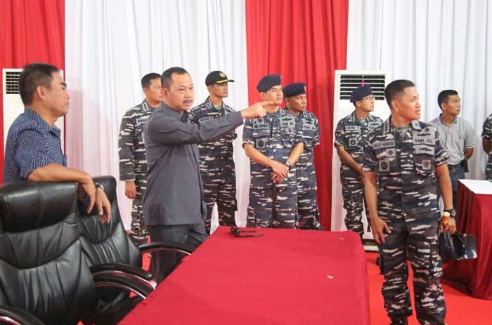 Kapal Perang Koarmatim Dukung Kegiatan Rapim TNI
