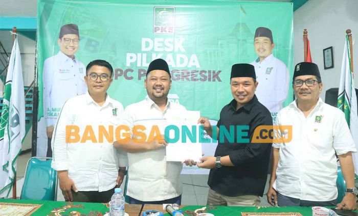 Gus Yani Kembalikan Formulir Pendaftaran Bakal Calon Bupati ke DPC PKB Gresik