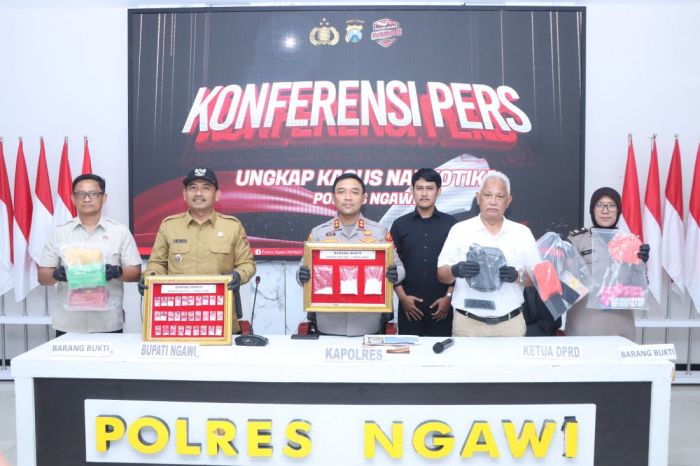 Satresnarkoba Polres Ngawi Bekuk Pengedar Sabu, BB 223 Gram Disita