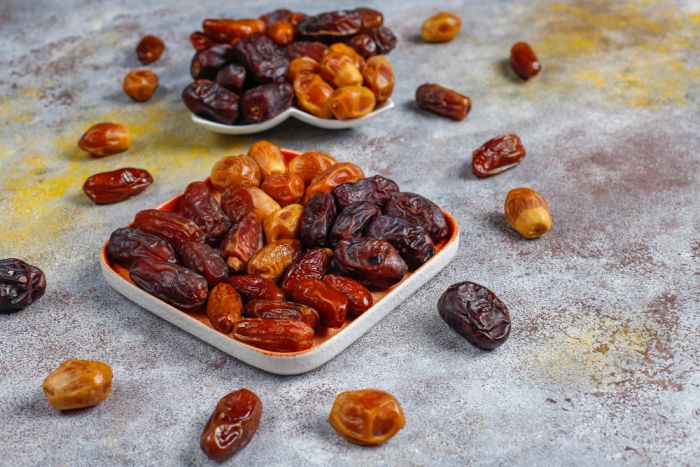 Penjual Kurma Mulai Menjamur Jelang Ramadhan Penjual Kurma Mulai Menjamur Jelang Ramadhan