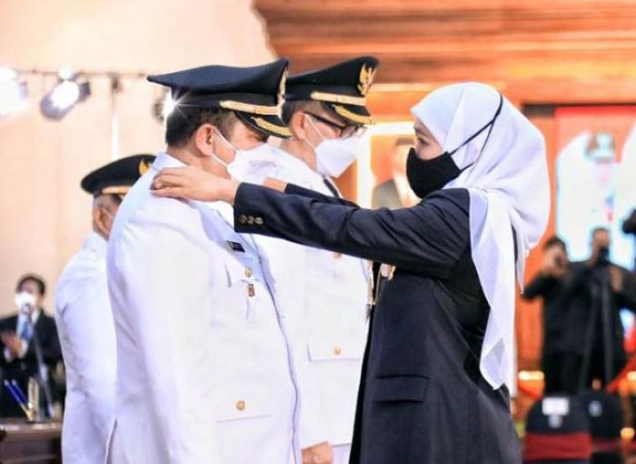 Lantik 17 Kepala-Wakil Kepada Daerah Tiga Sesi, Gubernur Khofifah Minta Kerja Cepat, Tepat, Detail Lantik 17 Kepala-Wakil Kepada Daerah Tiga Sesi, Gubernur Khofifah Minta Kerja Cepat, Tepat, Detail