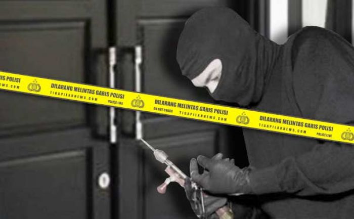 Empat Orang Komplotan Spesialis Pembobol Ruko di Kediri Dibekuk Empat Orang Komplotan Spesialis Pembobol Ruko di Kediri Dibekuk