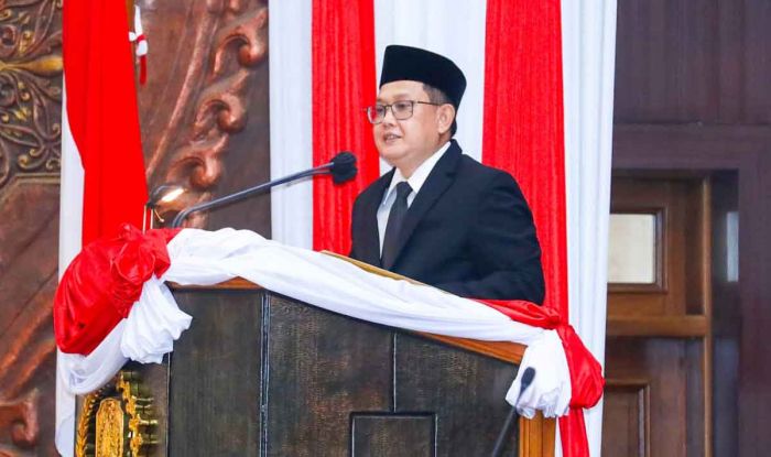 Perda Resmi Ditetapkan, Adhy Karyono Yakin BPR Jatim Dongkrak Ekonomi dan Ajak UMKM Naik Kelas Perda Resmi Ditetapkan, Adhy Karyono Yakin BPR Jatim Dongkrak Ekonomi dan Ajak UMKM Naik Kelas
