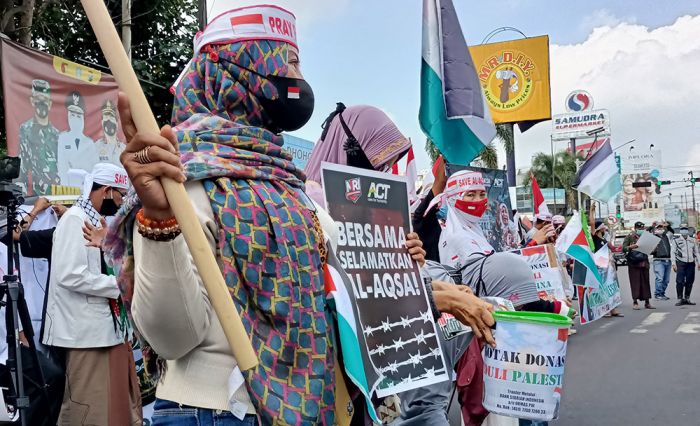 Ratusan Masa PUI Kediri Raya Demo Dukung Palestina Merdeka Ratusan Masa PUI Kediri Raya Demo Dukung Palestina Merdeka