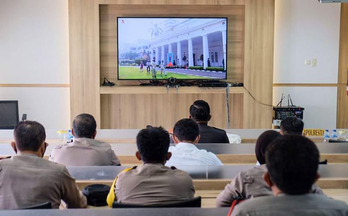 Polresta Sidoarjo Ikuti Peringatan Hari Lahir Pancasila Secara Virtual Polresta Sidoarjo Ikuti Peringatan Hari Lahir Pancasila Secara Virtual