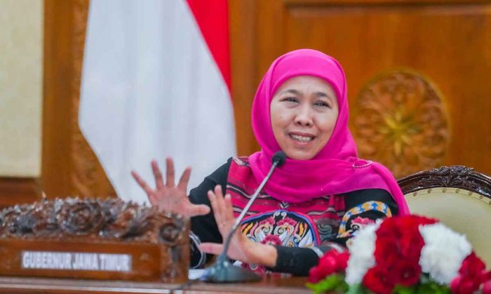 Gubernur Khofifah Minta Kepala Daerah Tak Naikkan PBB di Luar Kemampuan Warga Gubernur Khofifah Minta Kepala Daerah Tak Naikkan PBB di Luar Kemampuan Warga