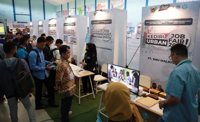 Kediri Urban Job Fair Sediakan Lebih dari 1.000 Lowongan Kerja Bagi Pencaker Kediri Urban Job Fair Sediakan Lebih dari 1.000 Lowongan Kerja Bagi Pencaker