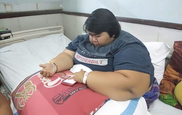 Gadis Berbobot 142 Kg Asal Sidoarjo Akhirnya Meninggal Dunia Gadis Berbobot 142 Kg Asal Sidoarjo Akhirnya Meninggal Dunia