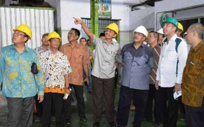 Komisi VI DPR RI Tinjau Langsung PG di Situbondo yang Dikabarkan akan Ditutup Komisi VI DPR RI Tinjau Langsung PG di Situbondo yang Dikabarkan akan Ditutup