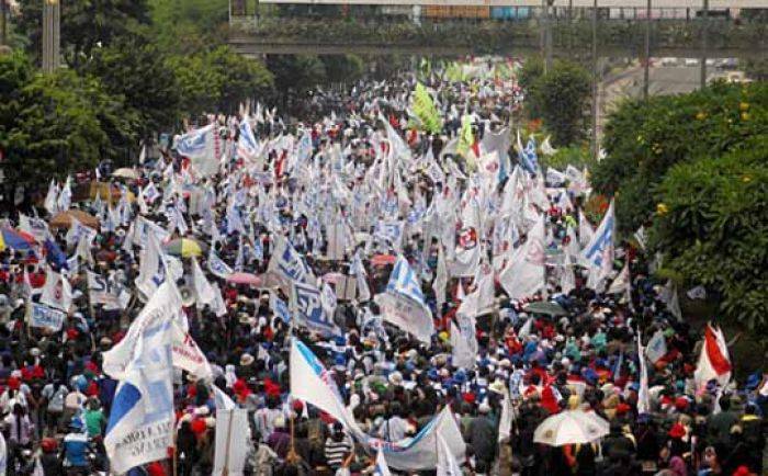 Ini Tanggapan Kadisnakertrans Mojokerto terkait Demo Ribuan Buruh Ini Tanggapan Kadisnakertrans Mojokerto terkait Demo Ribuan Buruh