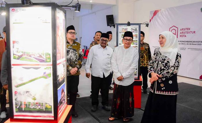 Gubernur Khofifah Optimis Malang Creative Center Lahirkan Pelaku Ekonomi Kreatif Handal Gubernur Khofifah Optimis Malang Creative Center Lahirkan Pelaku Ekonomi Kreatif Handal