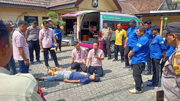 Gandeng RS Anwar Medika, Polsek Balongbendo PPGD dan TPTKP untuk Tangani Kegawatdaruratan Gandeng RS Anwar Medika, Polsek Balongbendo PPGD dan TPTKP untuk Tangani Kegawatdaruratan