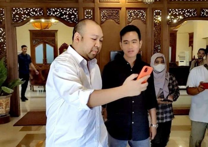 Hina Prabowo dan Putranya, Akun Fufufafa Viral, Diduga Milik Gibran Hina Prabowo dan Putranya, Akun Fufufafa Viral, Diduga Milik Gibran