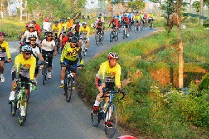 Pangdam V/Brawijaya Gowes Bersama Forpimda Madiun Pangdam V/Brawijaya Gowes Bersama Forpimda Madiun