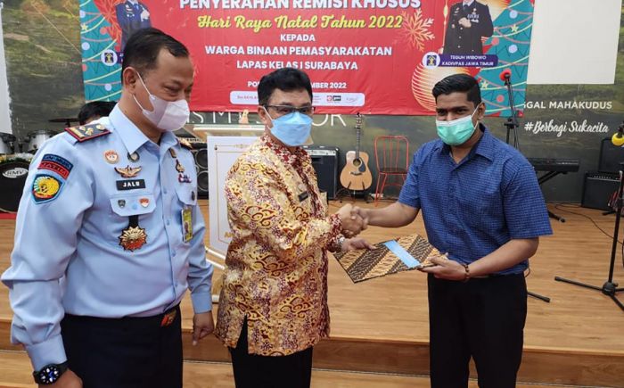361 Narapidana Kristen/Katolik di Jatim Dapat Remisi Khusus Natal 361 Narapidana Kristen/Katolik di Jatim Dapat Remisi Khusus Natal