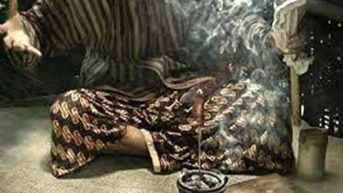 Diisukan Punya Ilmu Santet Warga Mayang Jember Nyaris Dimassa Diisukan Punya Ilmu Santet Warga Mayang Jember Nyaris Dimassa