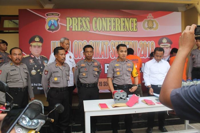 Polres Pacitan Gulung Empat Penjahat di Bawah Umur Polres Pacitan Gulung Empat Penjahat di Bawah Umur