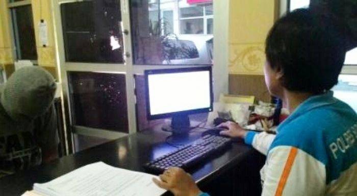 Pelajar SMP di Sidoarjo Dihamili Tukang Cuci Mobil Pelajar SMP di Sidoarjo Dihamili Tukang Cuci Mobil