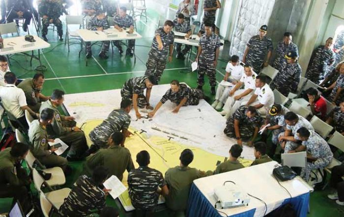 Satgas Trilateral Maritime Patrol Indomalphi Mantapkan Demonstrasi dengan TFG Satgas Trilateral Maritime Patrol Indomalphi Mantapkan Demonstrasi dengan TFG