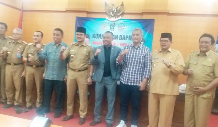 Syafiuddin Minta Bupati Bangkalan segera Action Sambut Perpres No 80 Tahun 2019 Syafiuddin Minta Bupati Bangkalan segera Action Sambut Perpres No 80 Tahun 2019