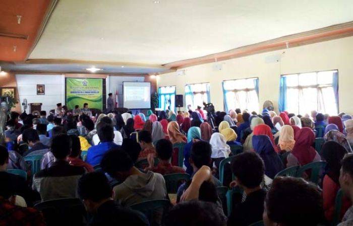 Mahasiswa Unwaha Jombang Belajar Mahasiswa Unwaha Jombang Belajar
