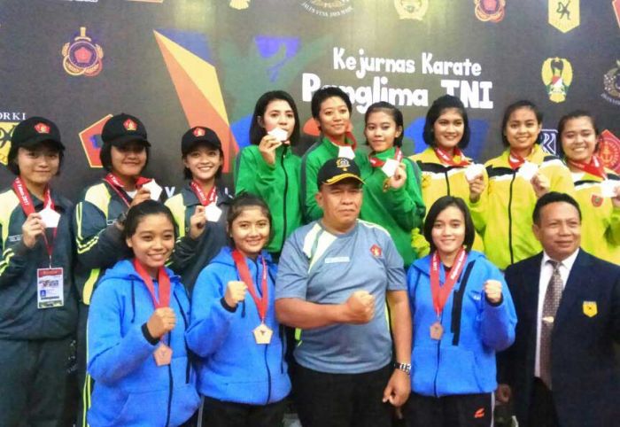 Atlet Karate Koarmatim Raih Prestasi di Kejuaraan Karate Panglima TNI Cup Atlet Karate Koarmatim Raih Prestasi di Kejuaraan Karate Panglima TNI Cup