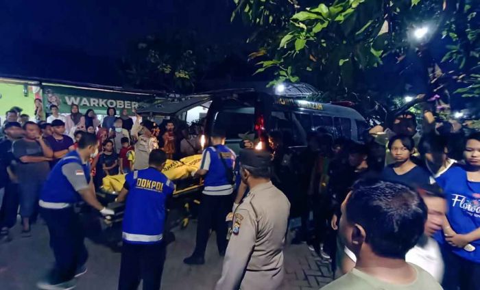Remaja Tewas Gantung Diri Gegerkan Warga Perum Surya Residence Sidoarjo Remaja Tewas Gantung Diri Gegerkan Warga Perum Surya Residence Sidoarjo