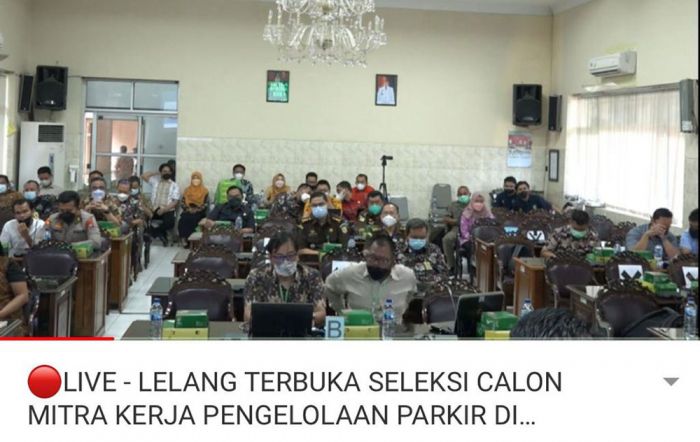 Lelang Pengelolaan Parkir di Sidoarjo Disiarkan Via Medsos, Bupati Muhdlor: Bentuk Transparansi Lelang Pengelolaan Parkir di Sidoarjo Disiarkan Via Medsos, Bupati Muhdlor: Bentuk Transparansi