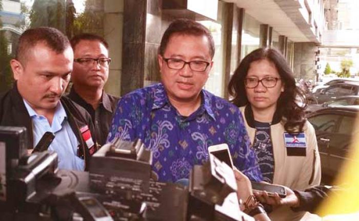 Demokrat Laporkan Antasari, Hary Tanoe Bantah Disebut Pembawa Pesan SBY Demokrat Laporkan Antasari, Hary Tanoe Bantah Disebut Pembawa Pesan SBY