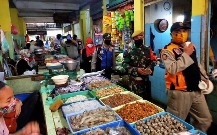 Pelibatan Instansi Terkait Efektifkan Penegakan Prokes di Surabaya Pelibatan Instansi Terkait Efektifkan Penegakan Prokes di Surabaya
