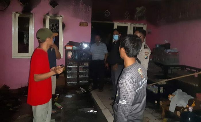 Dalam Keadaan Kosong Ditinggal Pemiliknya, Rumah di Sidoarjo Terbakar