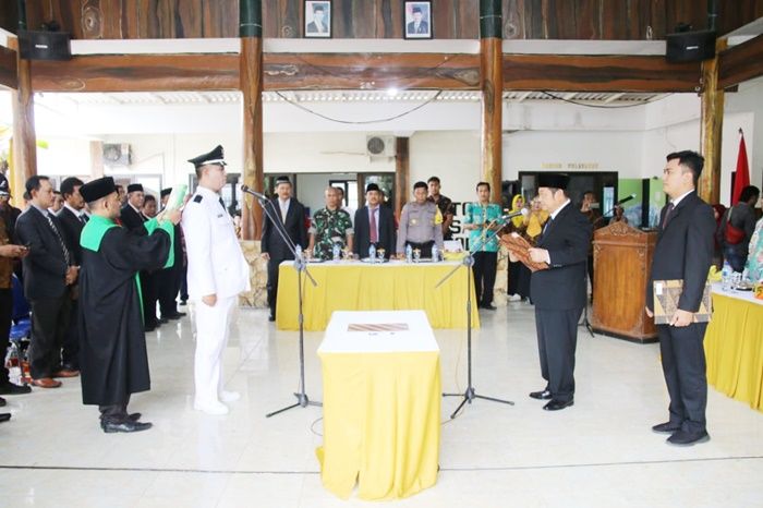 Menang Gugatan PTUN, Kades Trosobo Terpilih Dilantik Bupati Sidoarjo Menang Gugatan PTUN, Kades Trosobo Terpilih Dilantik Bupati Sidoarjo
