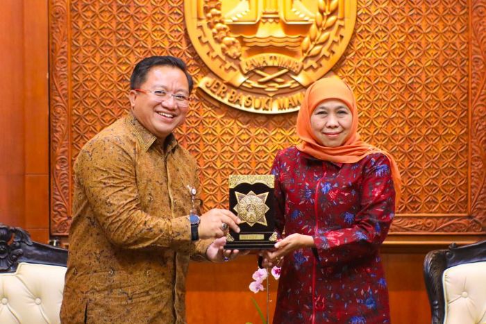 Gubernur Khofifah Ajak Bulog Sinergi Salurkan Bahan Pokok Lewat Koperasi Merah Putih