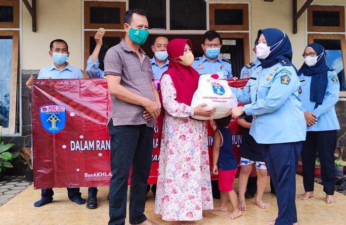 Peringati Hari Dharma Karyadhika ke-76, Imigrasi Jember Gelar Baksos ke Mantan Pegawai