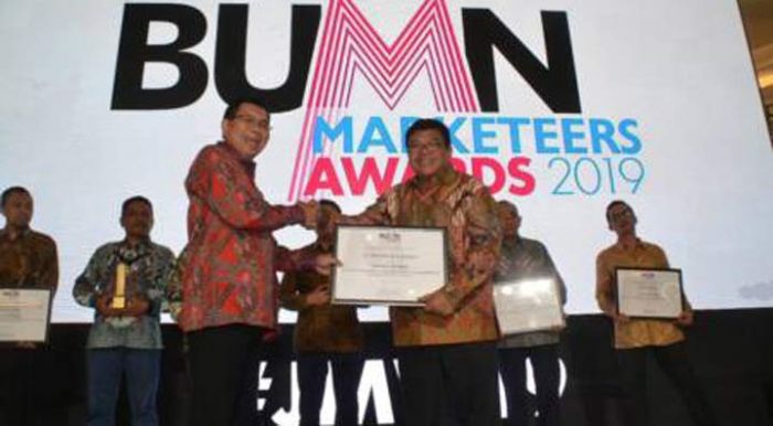 Petrokimia Gresik Raih 4 Penghargaan BUMN Marketeers Award 2019 Petrokimia Gresik Raih 4 Penghargaan BUMN Marketeers Award 2019