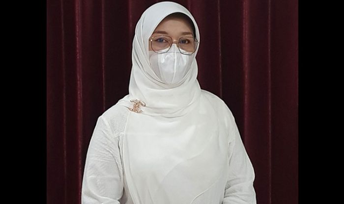 Gubernur Jatim Positif Covid-19, Ning Fitri: Bukti Siapa pun Bisa Terpapar Virus Corona Gubernur Jatim Positif Covid-19, Ning Fitri: Bukti Siapa pun Bisa Terpapar Virus Corona