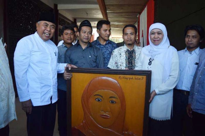 Khofifah Dianggap Anak Ideologi Gus Dur, Gusdurian Madura Dukung Maju Pilgub Jatim Khofifah Dianggap Anak Ideologi Gus Dur, Gusdurian Madura Dukung Maju Pilgub Jatim