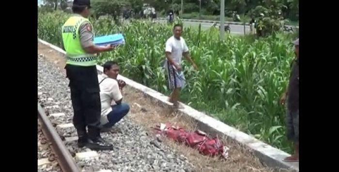 Jemput Anak, Ibu di Lamongan Tewas Dilibas KA Jemput Anak, Ibu di Lamongan Tewas Dilibas KA